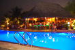 Maldives - Kuredu Island Resort - Pool Bar
