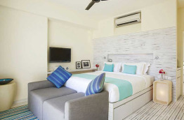 Maldives - Holiday Inn Resort Kandooma - Beach House