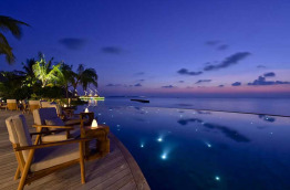 Maldives - Milaidhoo Island - Compass Pool Bar
