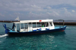 Maldives - Reverie diving Village - Centre de plongée Dive club Laaamu - Le bateau