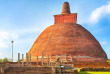 Sri Lanka - Anuradhapura © Shutterstock, Khoroshunova Olga