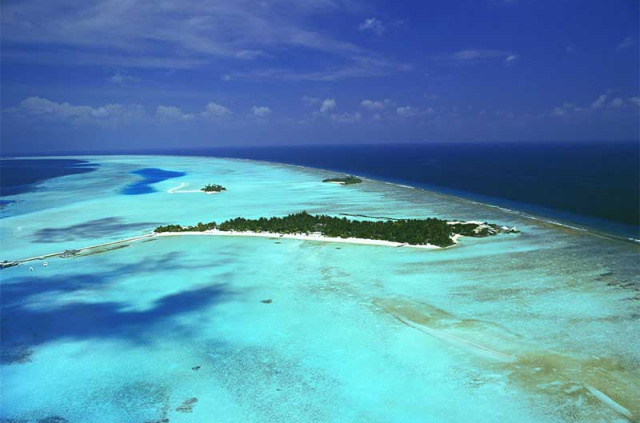 Maldives - Rihiveli The Dream - Vue aérienne de l'îe et de son lagon